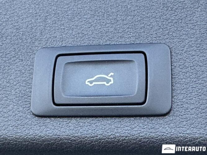 Audi A4 51 interauto-car