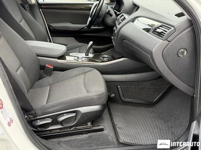 BMW X3 2.0i 42 interauto-car