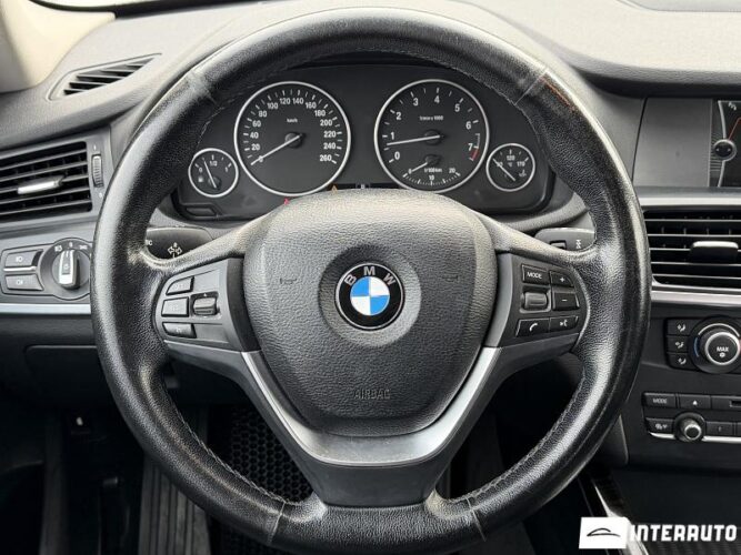 BMW X3 2.0i 38 interauto-car