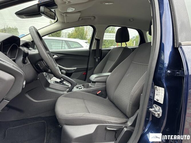 Ford Focus 35 interauto-car