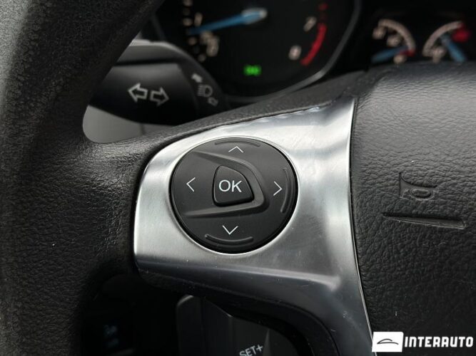 Ford Focus 40 interauto-car