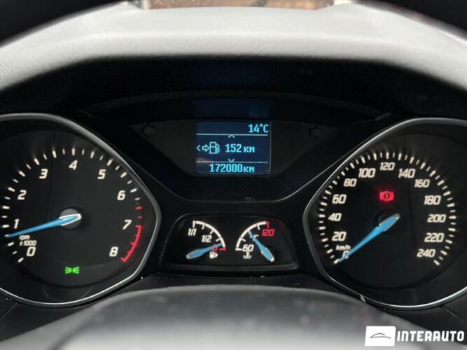 Ford Focus 42 interauto-car