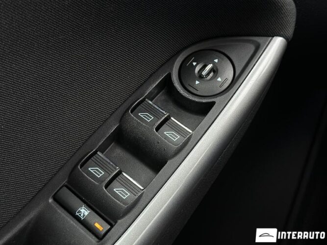 Ford Focus 36 interauto-car