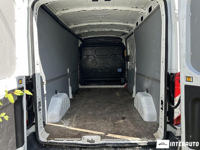 Ford Transit 460L 41 interauto-car