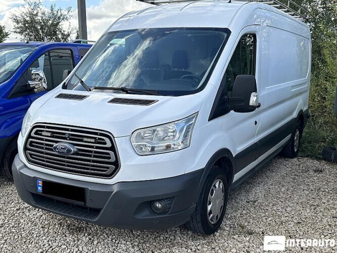 Ford Transit 460L 29 interauto-car