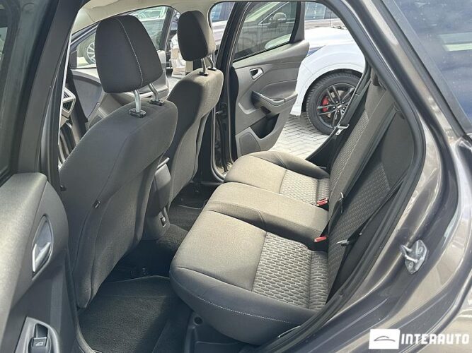 Ford Focus 45 interauto-car