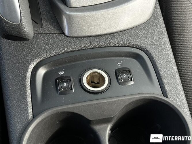 Ford Focus 44 interauto-car