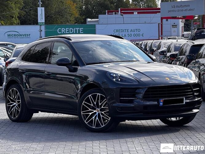 Porsche Macan 38 interauto-car