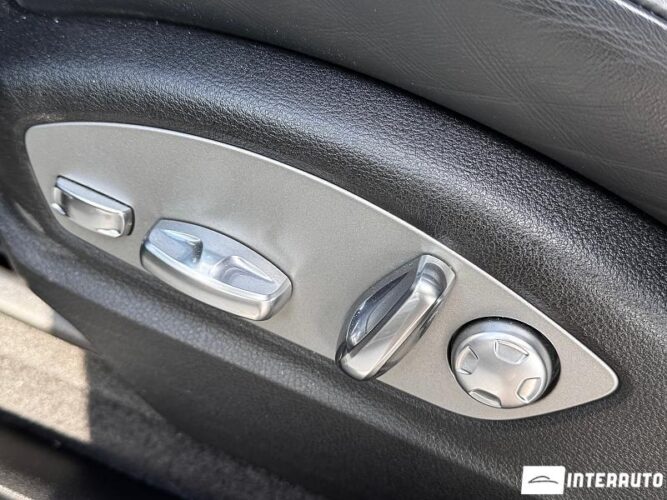 Porsche Macan 52 interauto-car