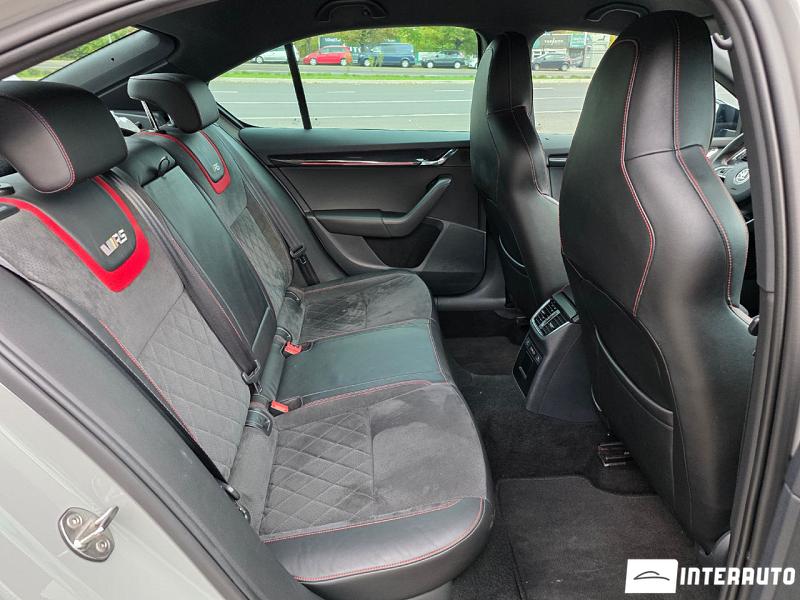 Skoda Octavia RS 24 automobil-interauto