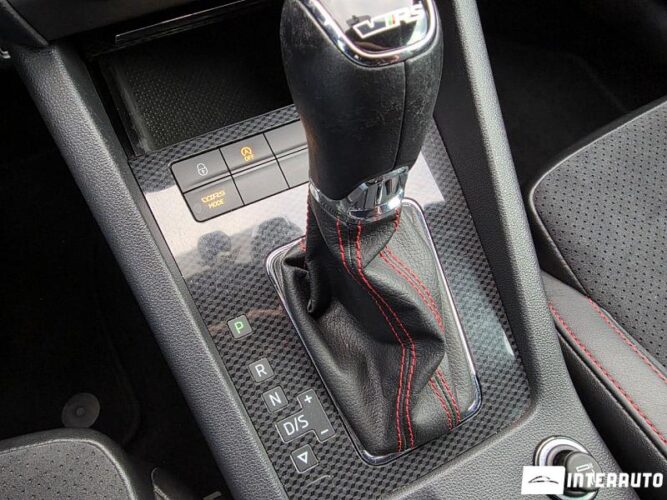 Skoda Octavia RS 48 interauto-car