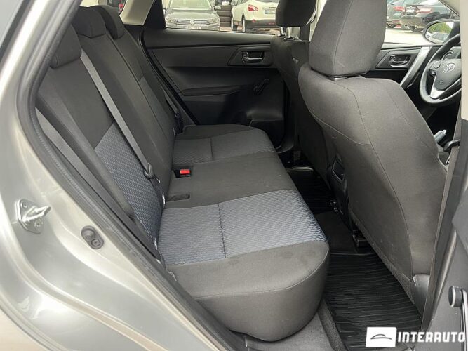 Toyota Auris 40 interauto-car