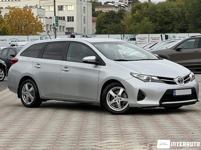 Toyota Auris 30 interauto-car