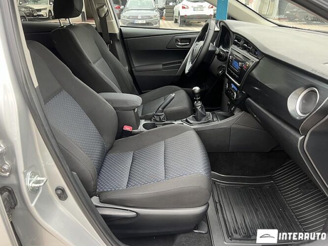 Toyota Auris 39 interauto-car