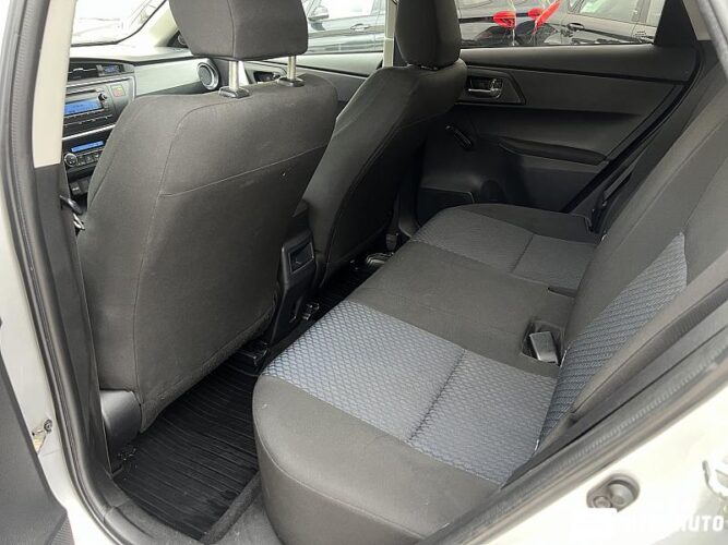 Toyota Auris 38 interauto-car