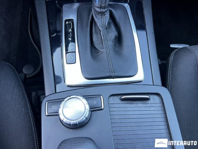 Mercedes C 180 41 interauto-car