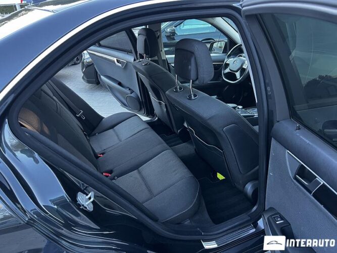 Mercedes C 180 36 interauto-car