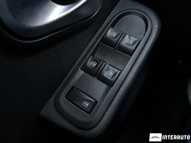 Dacia Duster 32 interauto-car