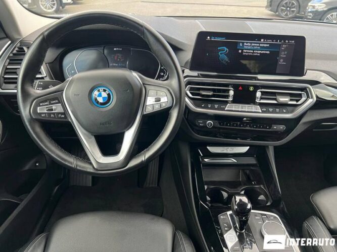 BMW X3 3.0e 47 interauto-car