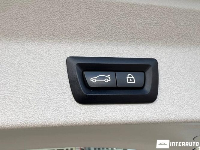 BMW X3 3.0e 61 interauto-car