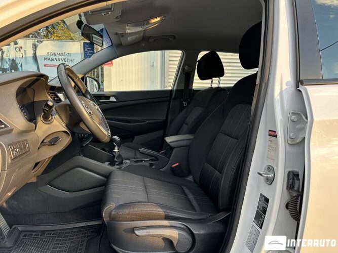 Hyundai Tucson 32 interauto-car