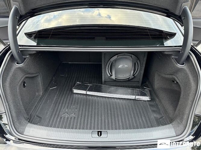 Audi A4 47 interauto-car