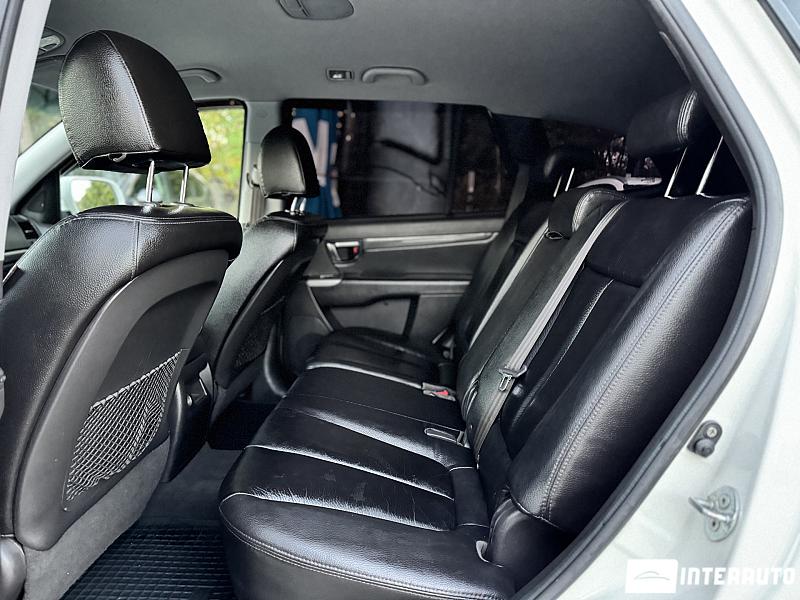 Hyundai Santa Fe 29 automobil-interauto