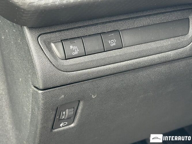 Peugeot 2008 43 interauto-car