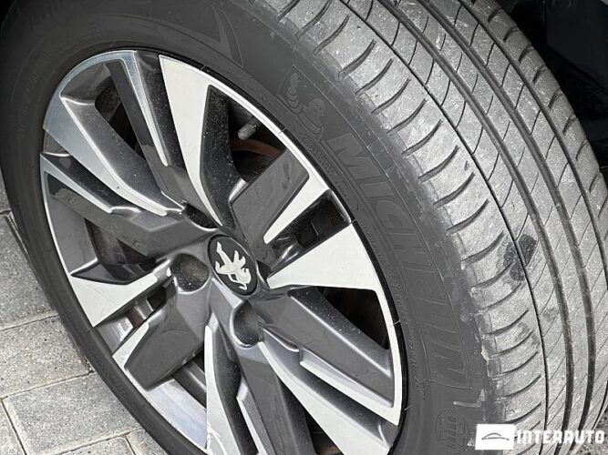 Peugeot 2008 47 interauto-car