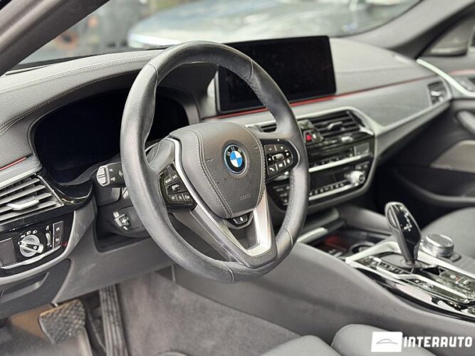 BMW 530e 46 interauto-car