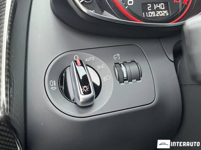 Audi R8 45 interauto-car