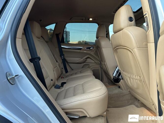 Porsche Cayenne 47 interauto-car