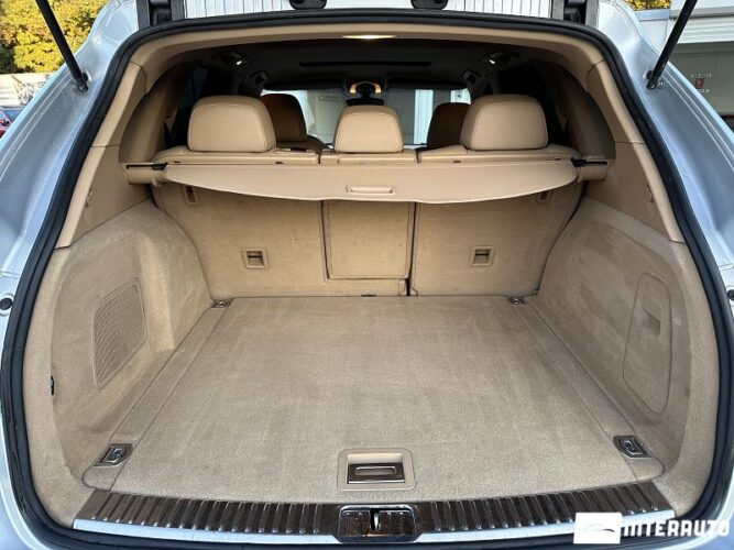 Porsche Cayenne 49 interauto-car