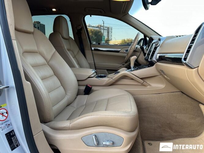 Porsche Cayenne 36 interauto-car
