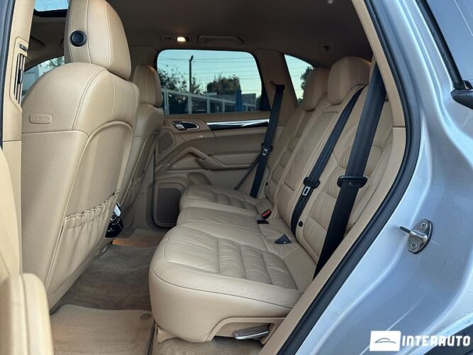 Porsche Cayenne 45 interauto-car