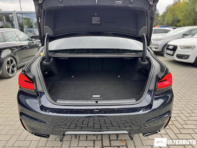 BMW 530e 37 interauto-car