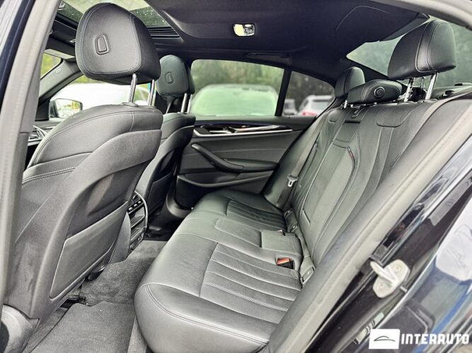 BMW 530e 51 interauto-car