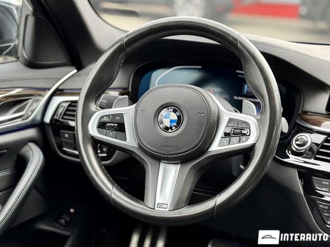 BMW 530e 45 interauto-car