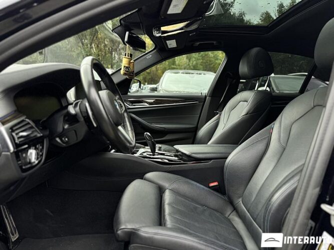 BMW 530e 42 interauto-car