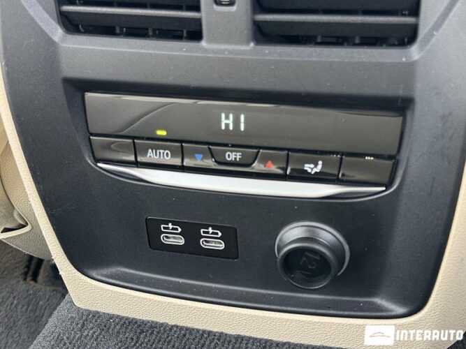 BMW 330 50 interauto-car