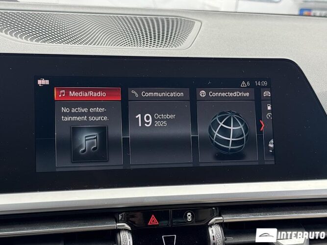 BMW 330 41 interauto-car