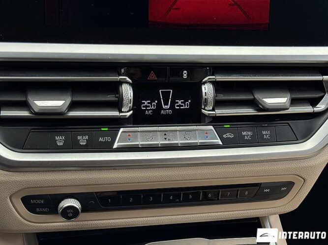 BMW 330 43 interauto-car