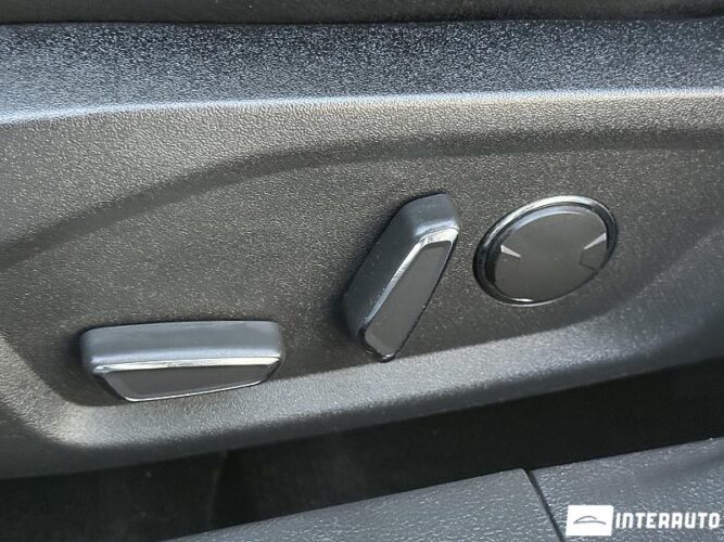 Ford Fusion 49 interauto-car