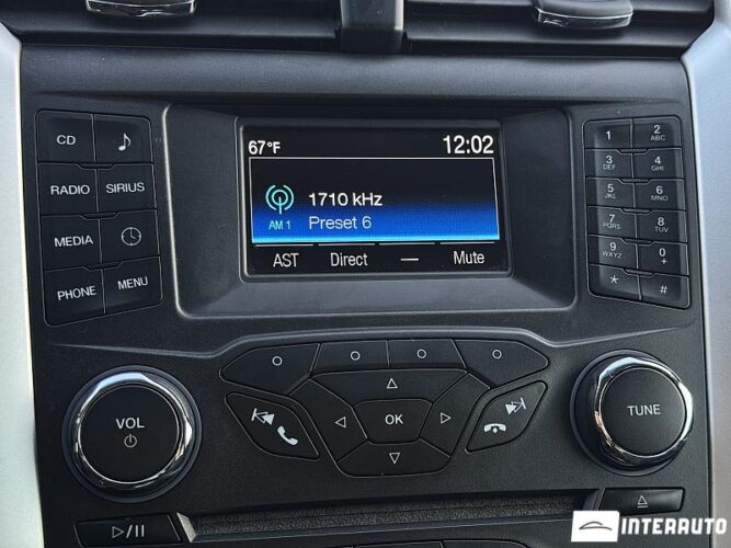 Ford Fusion 39 interauto-car