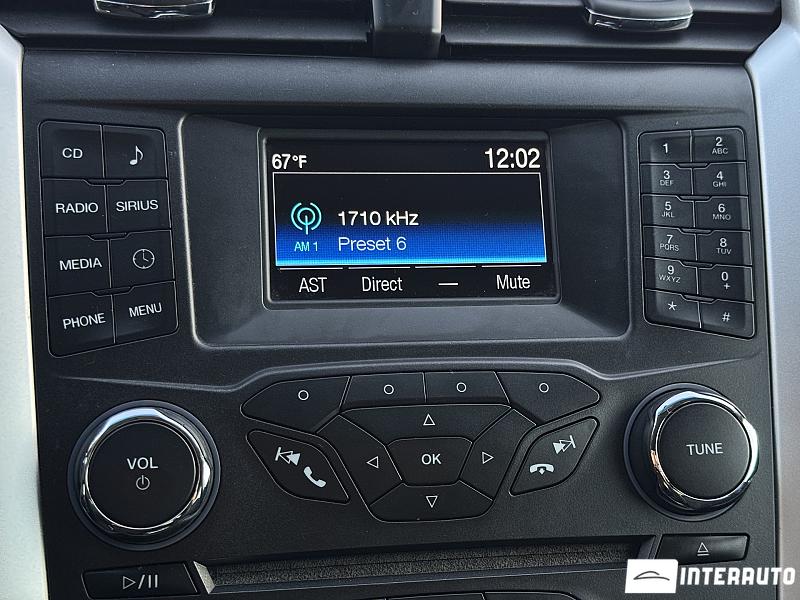 Ford Fusion 19 automobil-interauto