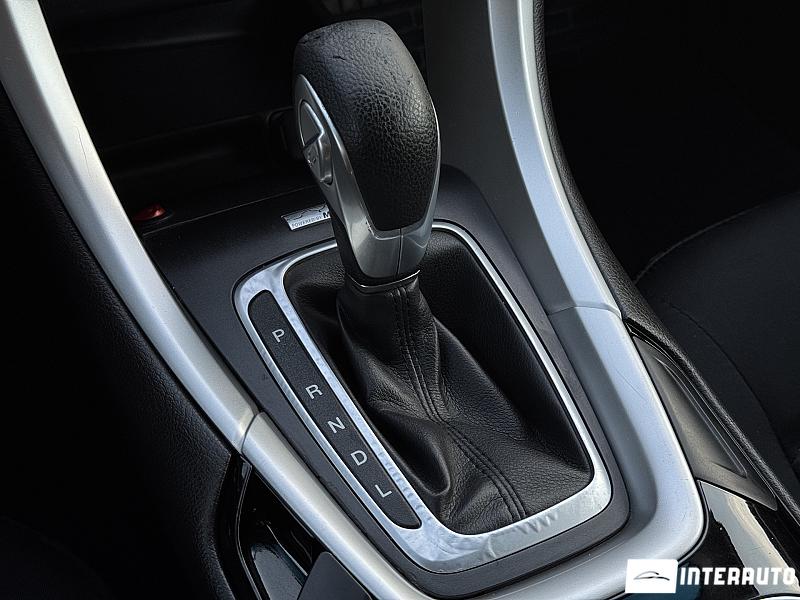 Ford Fusion 22 automobil-interauto