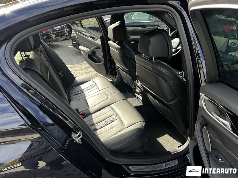 BMW 545e 20 automobil-interauto