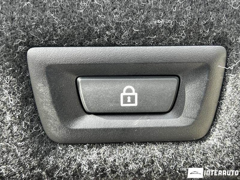 BMW 545e 33 automobil-interauto