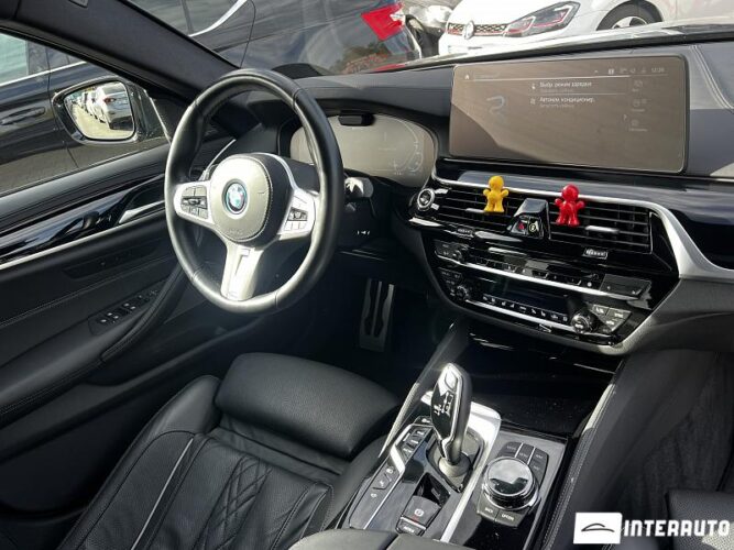 BMW 545e 40 interauto-car