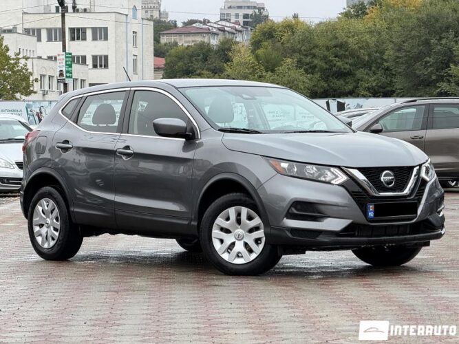 Nissan Qashqai 32 interauto-car
